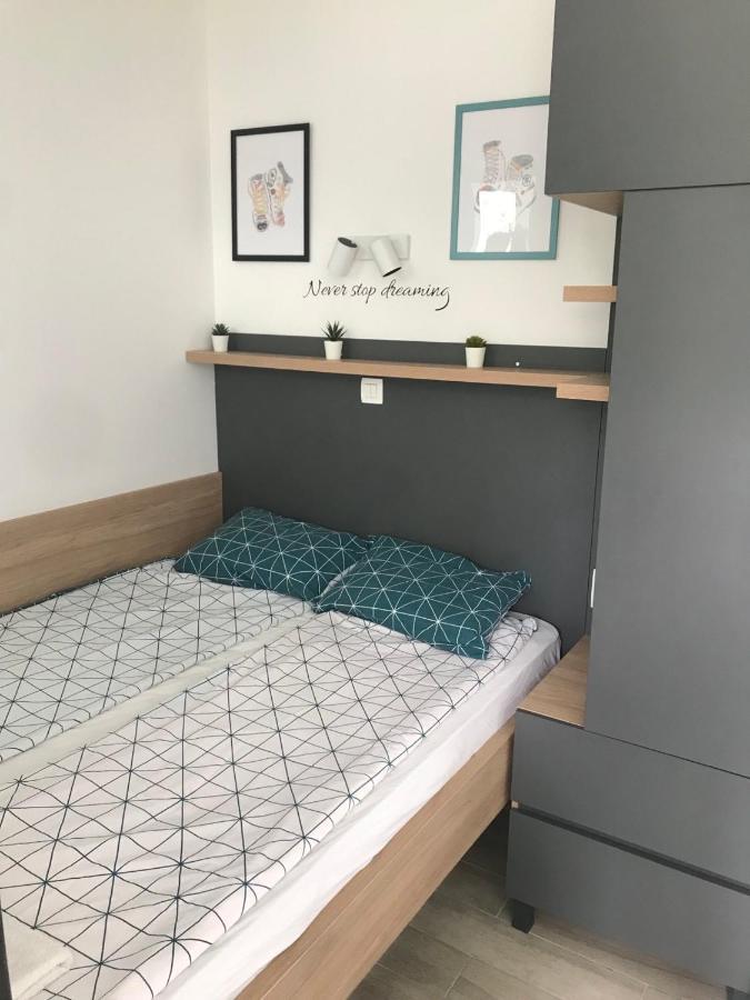 Home Apartment Luna 1 Скопие Екстериор снимка